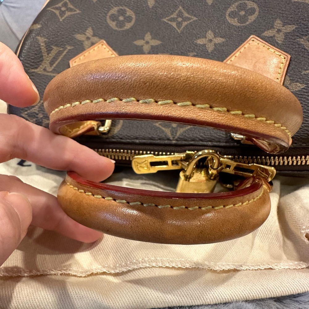 🌸SOLD🌸Louis Vuitton bandouliere speedy 20 - Picture 3 of 13